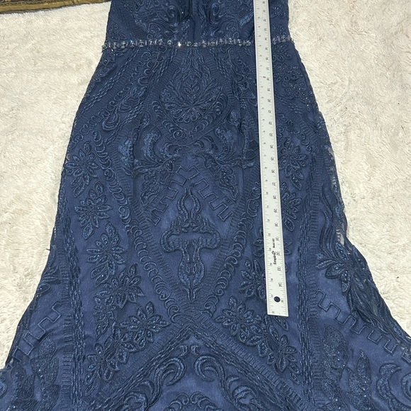 Elegant‎ Navy Blue Evening Gown - Picture 14 of 15